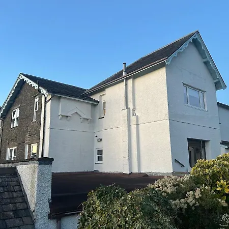 Stunning 2 Bedroom In *