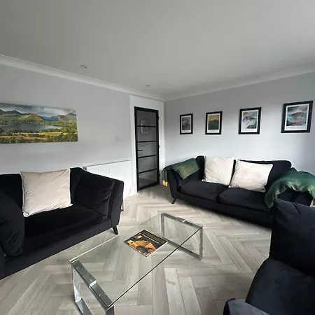 Apartment Stunning 2 Bedroom In *