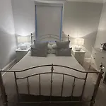 Stunning 2 Bedroom In