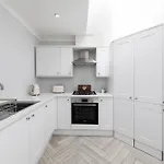 Stunning 2 Bedroom In