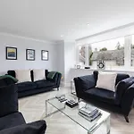 شقة Stunning 2 Bedroom In