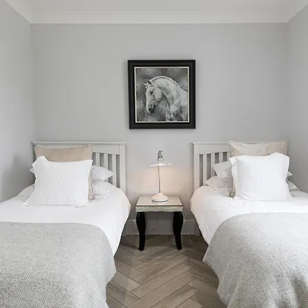 דירה Stunning 2 Bedroom In