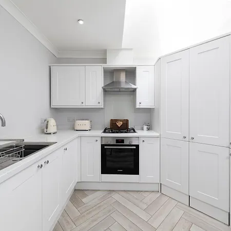 Stunning 2 Bedroom In