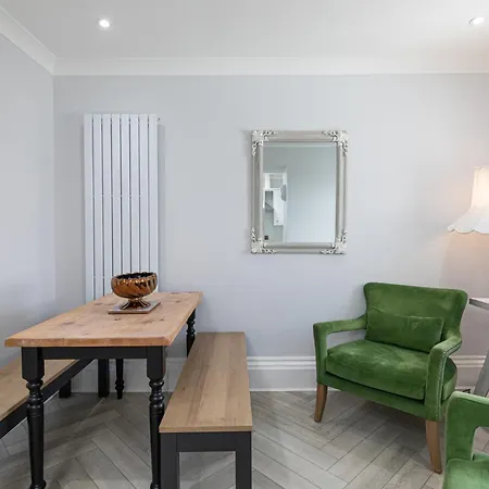 Διαμέρισμα Stunning 2 Bedroom In Κέσγουικ