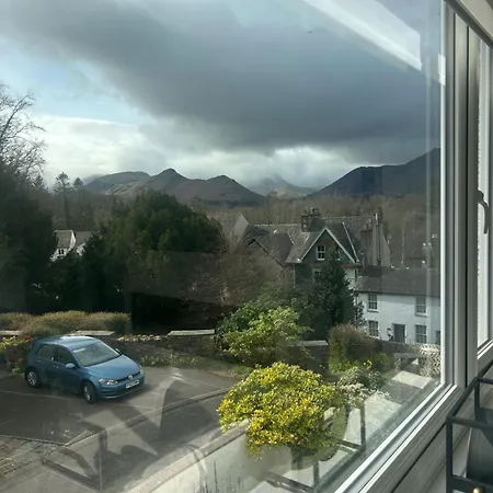 Stunning 2 Bedroom In Apartamento