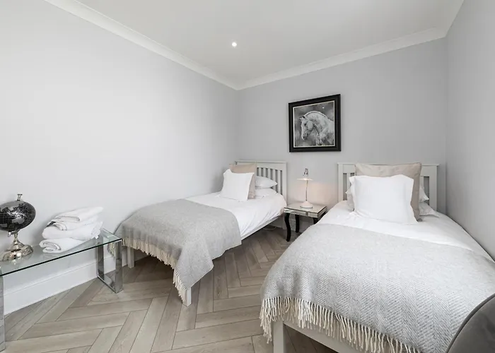 Stunning 2 Bedroom In