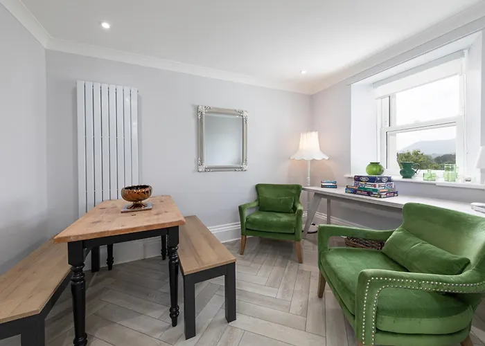 Stunning 2 Bedroom In Apartamento